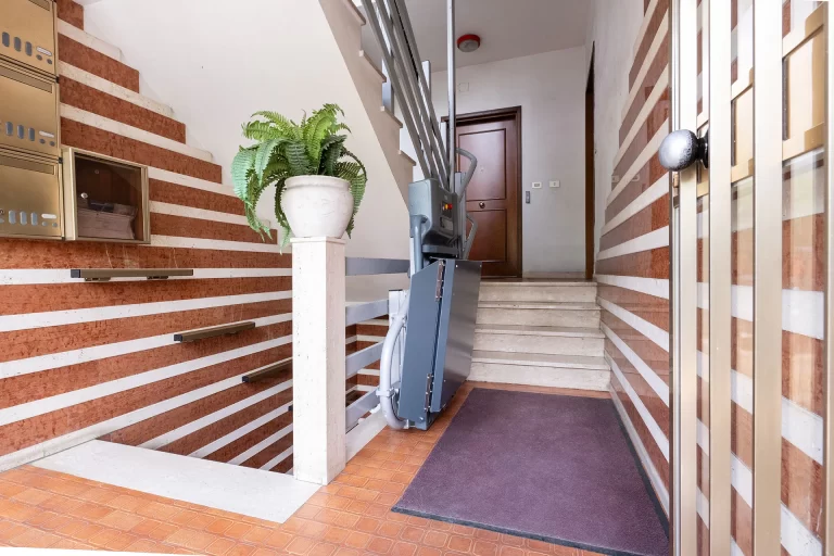 Montascale Pedane Poltroncine per Disabili a Vetralla